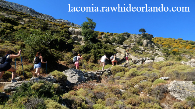 Wisata Alam & Legenda di Zas Mountain Gunung Tertinggi